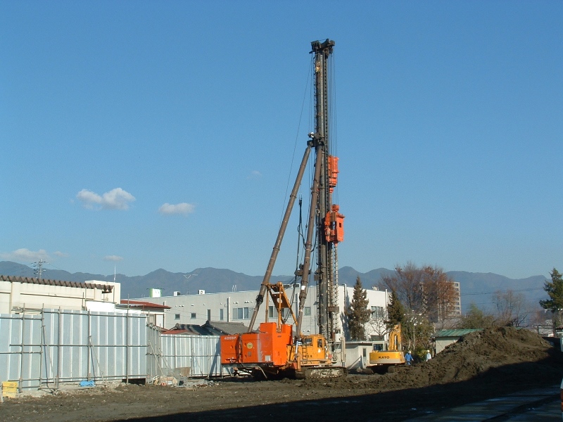 重機一覧 - 株式会社坂本建運